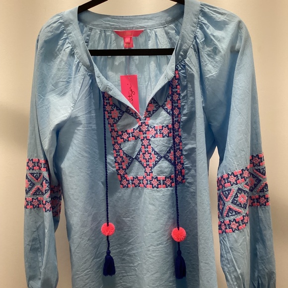 Lilly Pulitzer - Picture 1 of 3